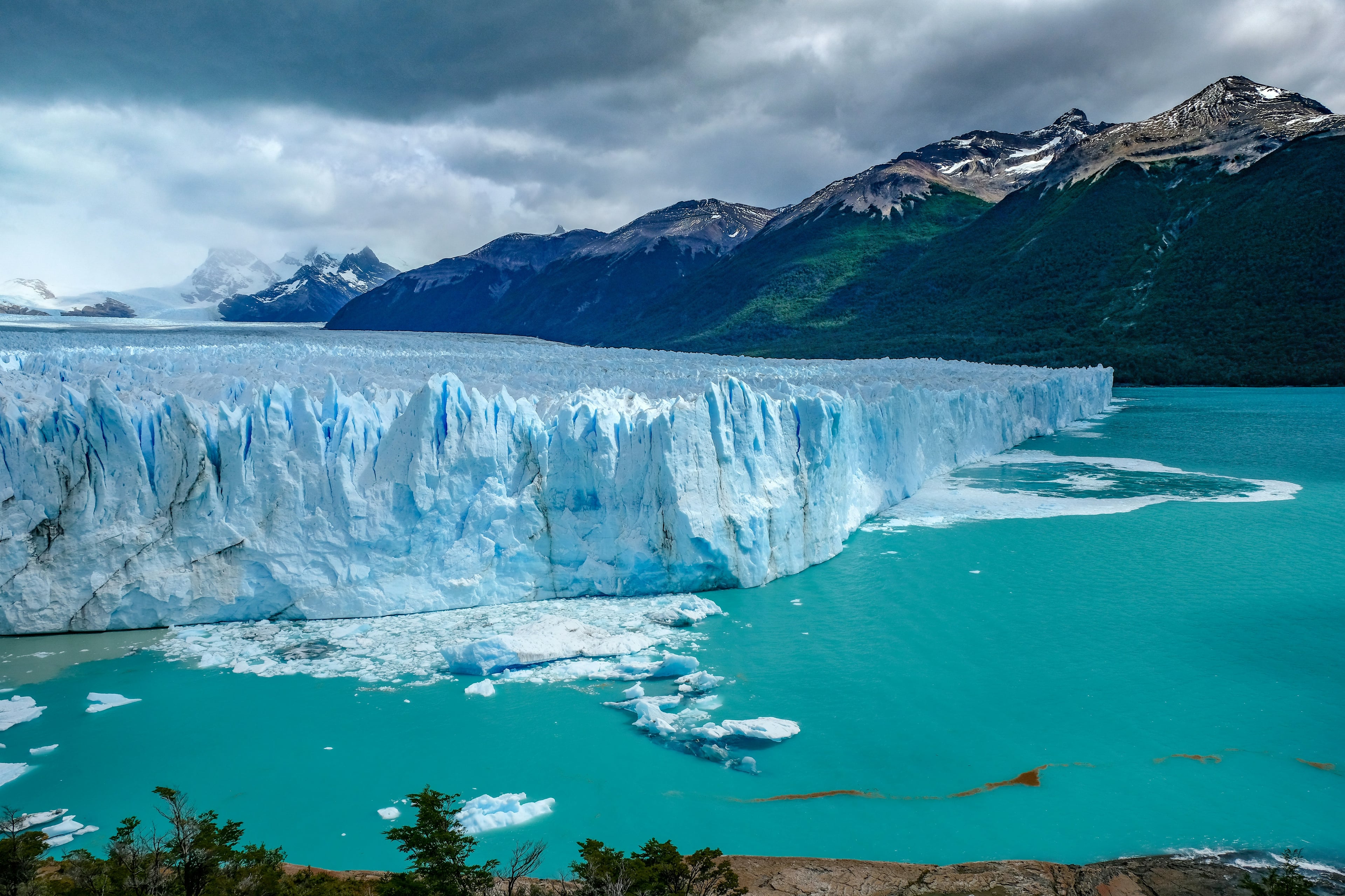 Torres del Paine dramatic peaks